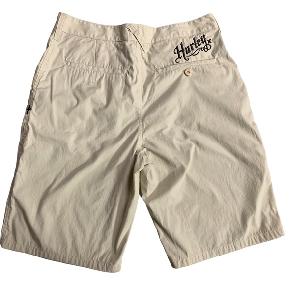 Mens Hurley Shorts Size 31 cream great condition - Picture 2 of 4